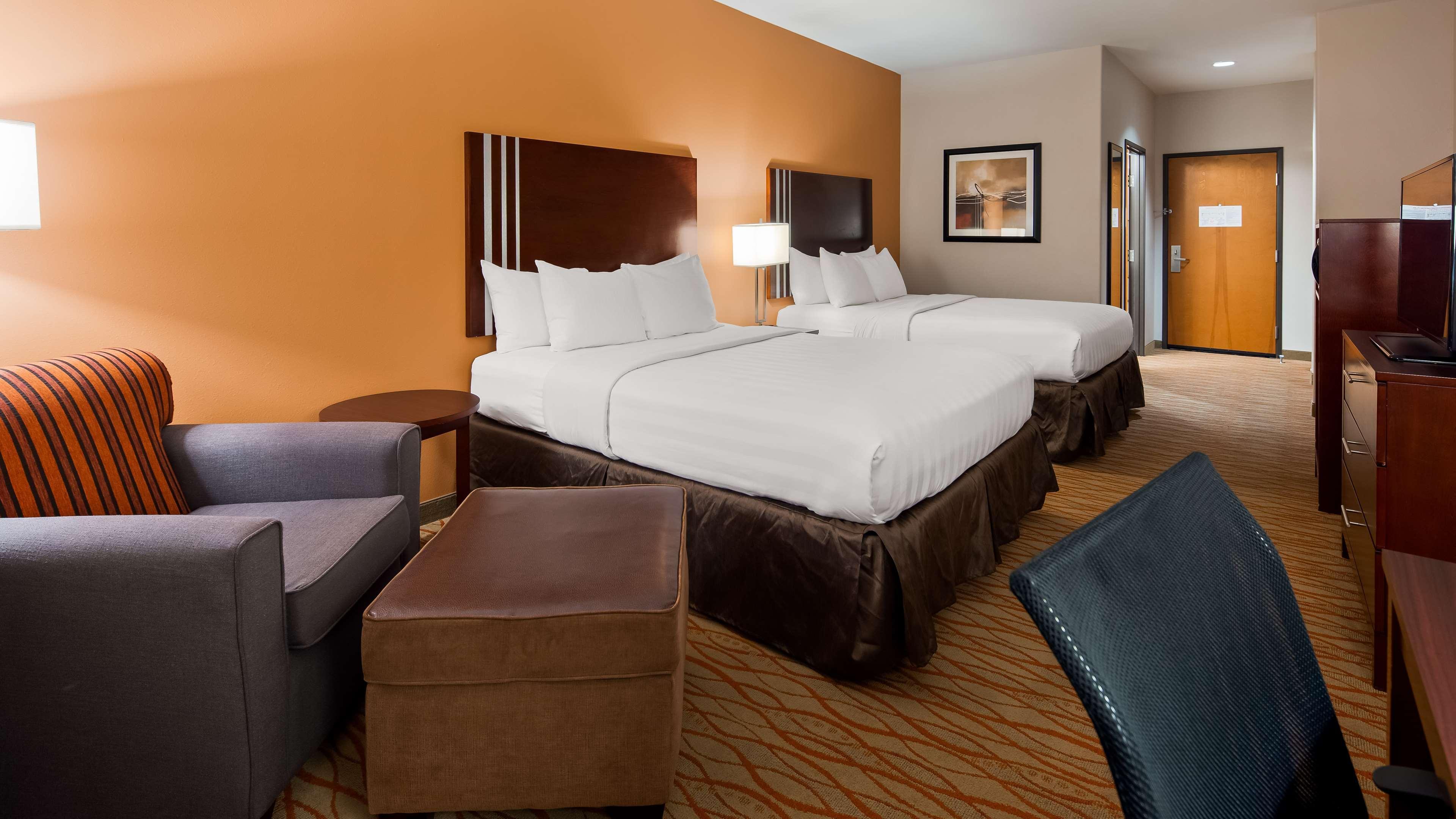 Best Western Plus Spring Inn & Suites Екстер'єр фото