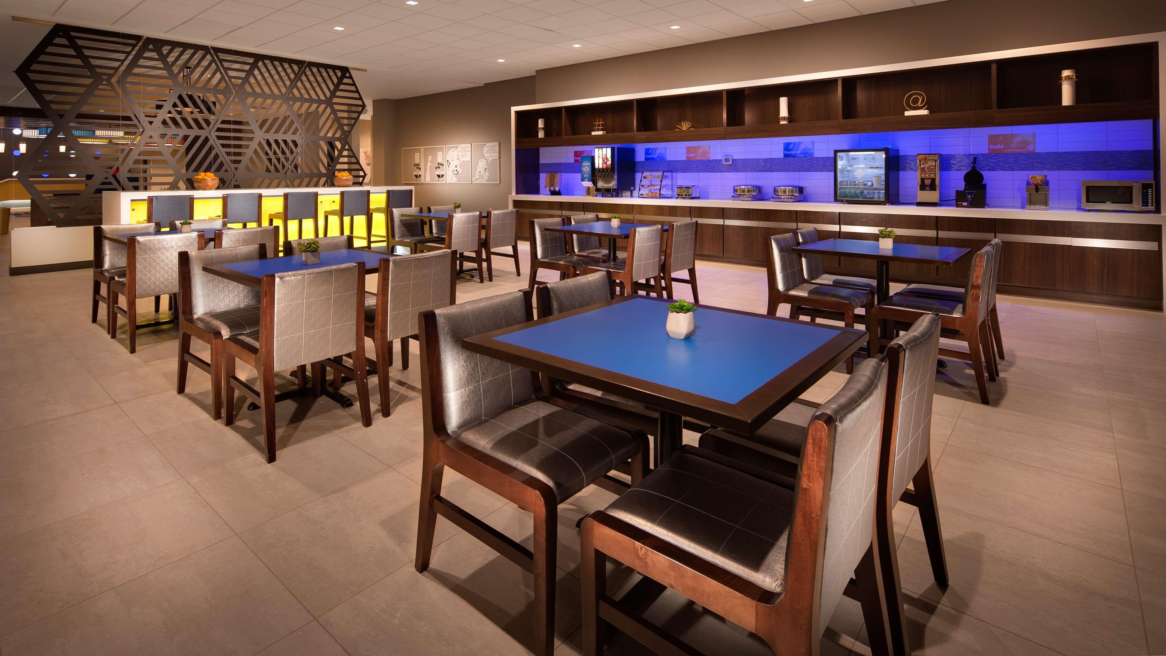 Best Western Plus Spring Inn & Suites Екстер'єр фото