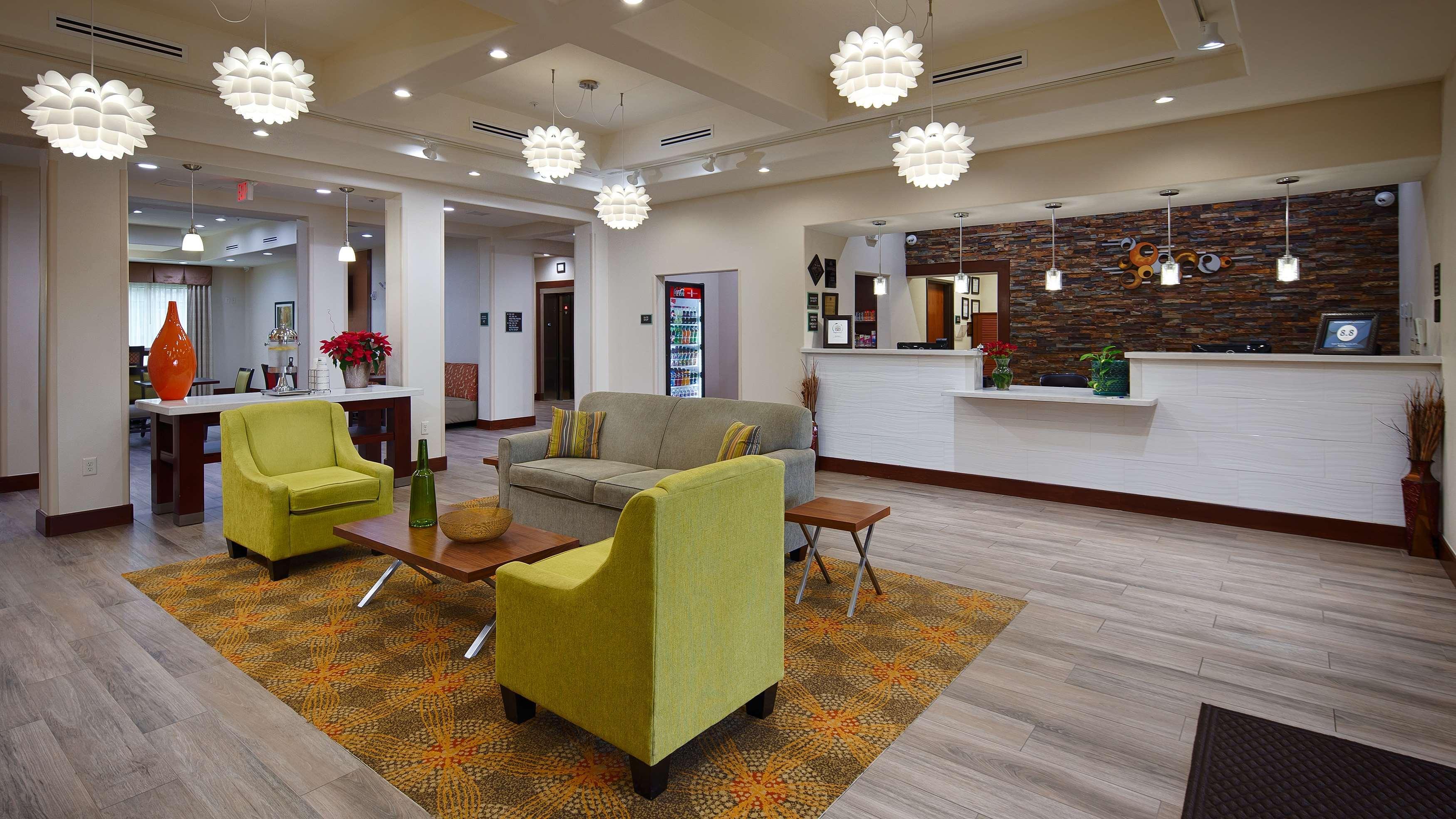 Best Western Plus Spring Inn & Suites Екстер'єр фото