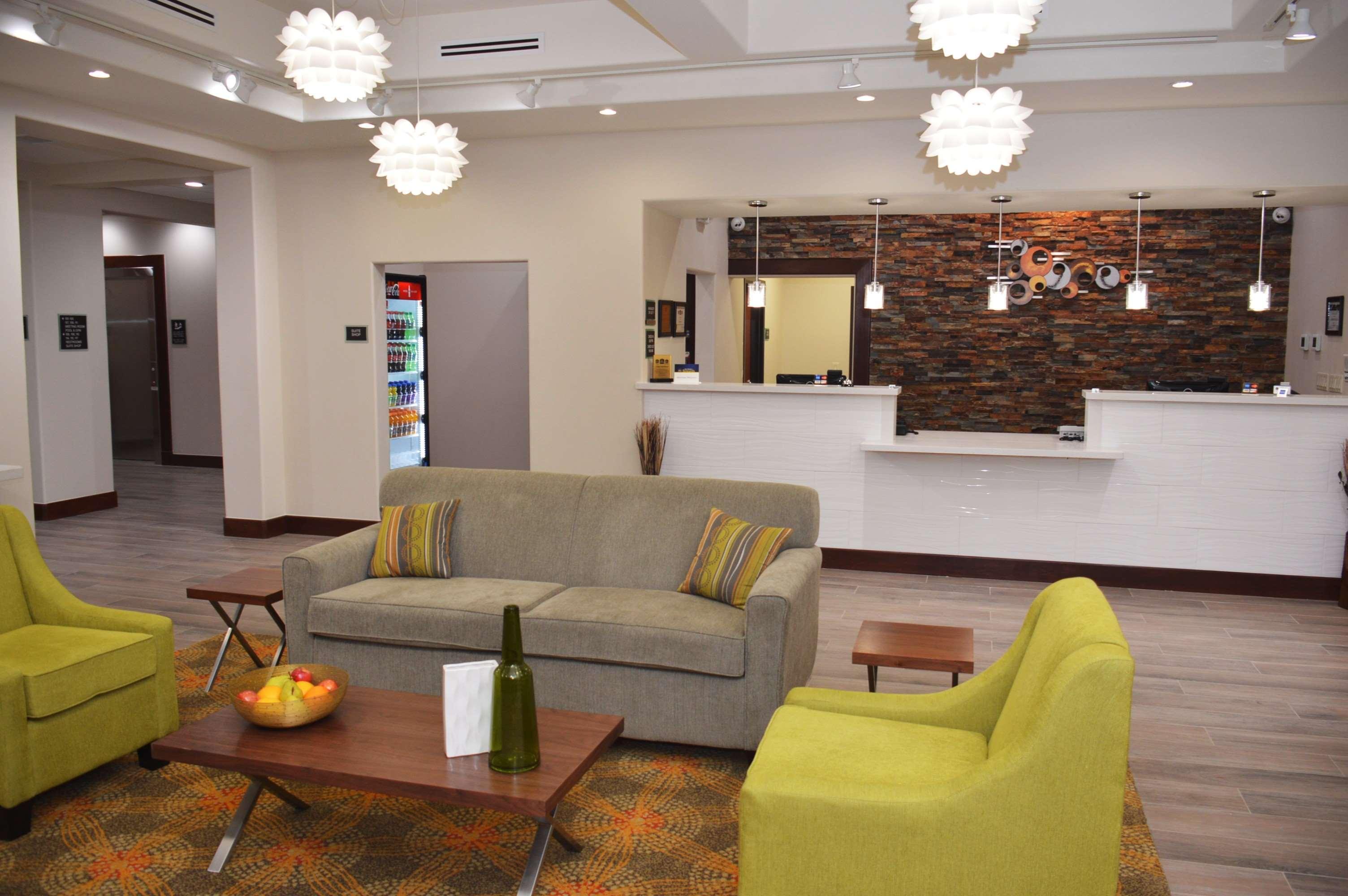 Best Western Plus Spring Inn & Suites Екстер'єр фото